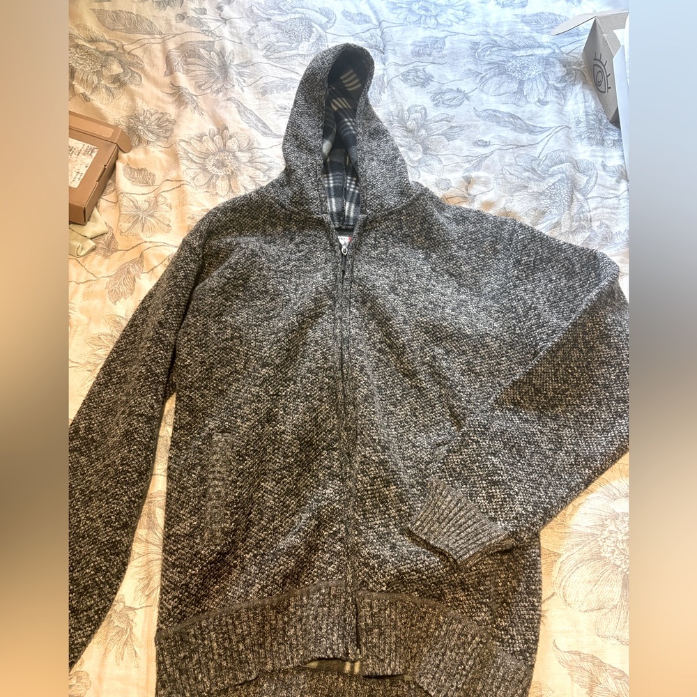 Men’s dark gray Italian zip up knit sweater size L